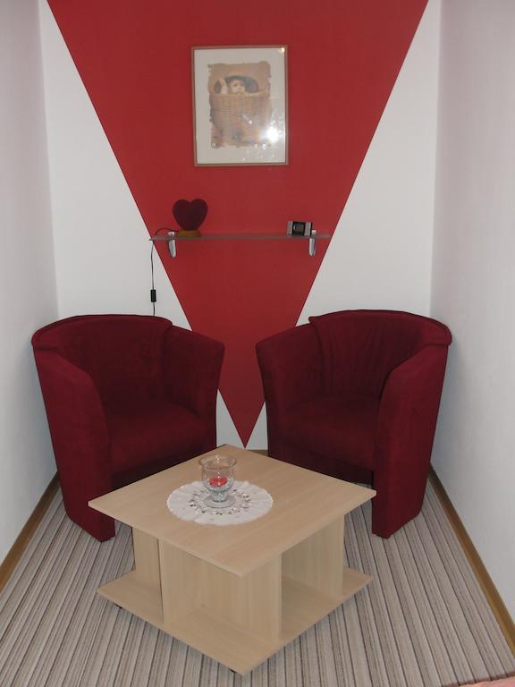 Ferienwohnung Witzig Inh Rita Weitmann インゲルハイム・アム・ライン 部屋 写真